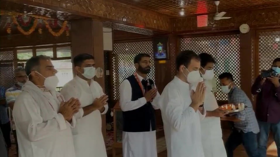 Rahul Gandhi visits Kheer Bhawani temple in Jammu and Kashmir