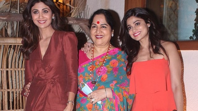 Shilpa Shetty with her mother and sister