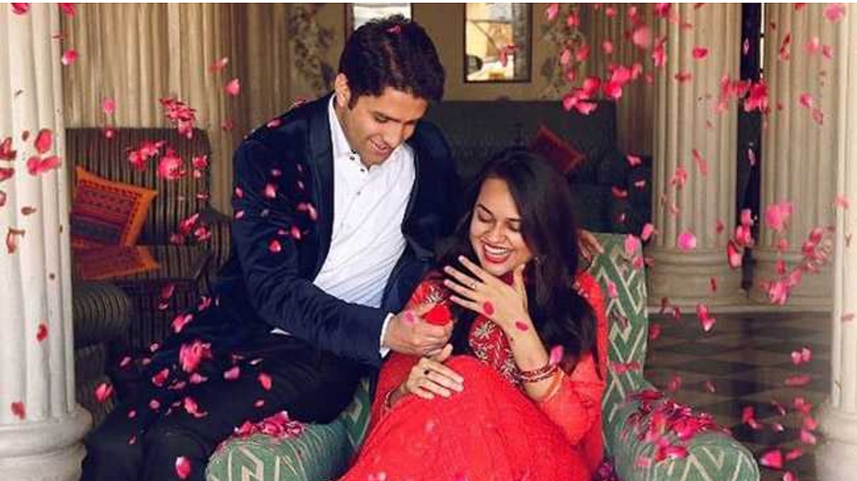 Popular IAS couple gets court's nod for divorce