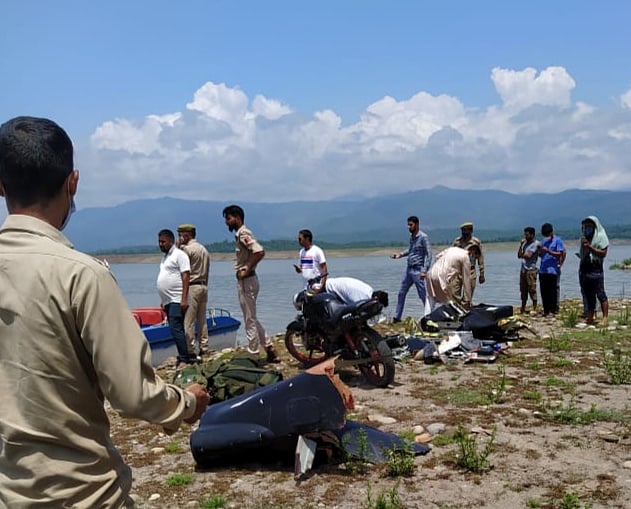 Army chopper crashed in Ranjit Sagar Dam in Punjab's Pathankot district, pilot and co-pilot safe