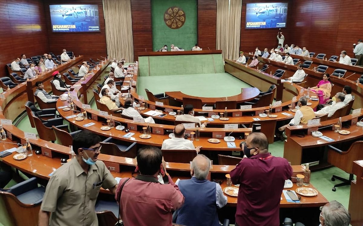 Opposition questions absence of PM at all-party meet on Afghanistan 