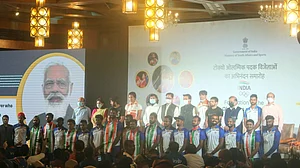 India lays out red carpet for Olympic heroes; felicitated in grand ceremony by government