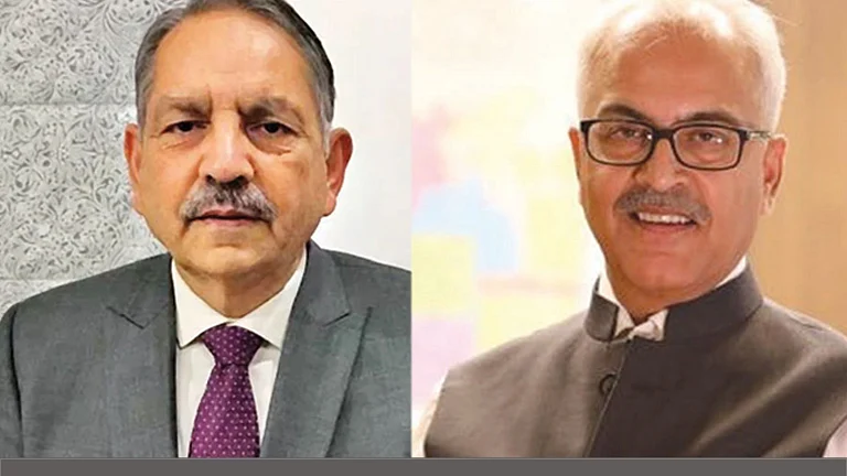 SK Mishra, Ajay Bhalla (right)