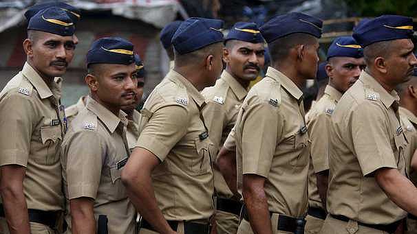 Bomb threat call causes scare at 3 Mumbai railway stations, Amitabh Bachchan's bungalow; security up