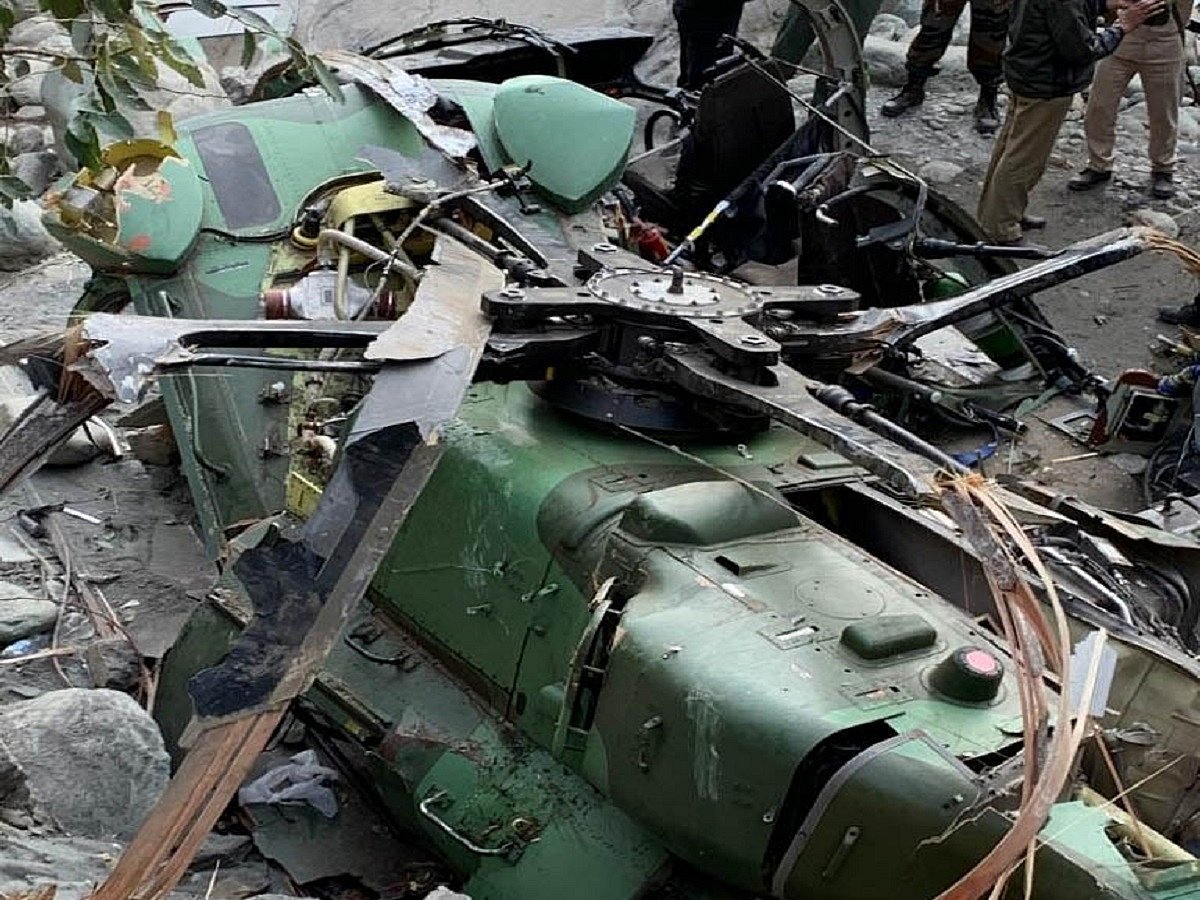 Army chopper crashed in Ranjit Sagar Dam in Punjab's Pathankot district, pilot and co-pilot safe