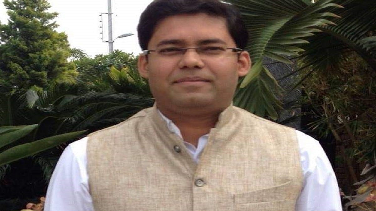 Dr Shailendra Sial