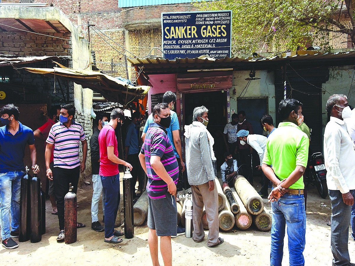 Not prosecuting good samaritans for O2 distribution: Delhi drug controller to HC