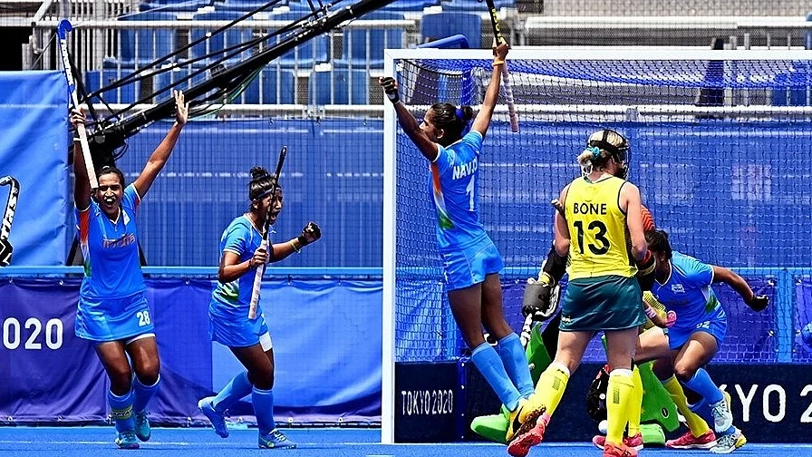 Brave Indian women create history, enter Olympic hockey semifinal for first time