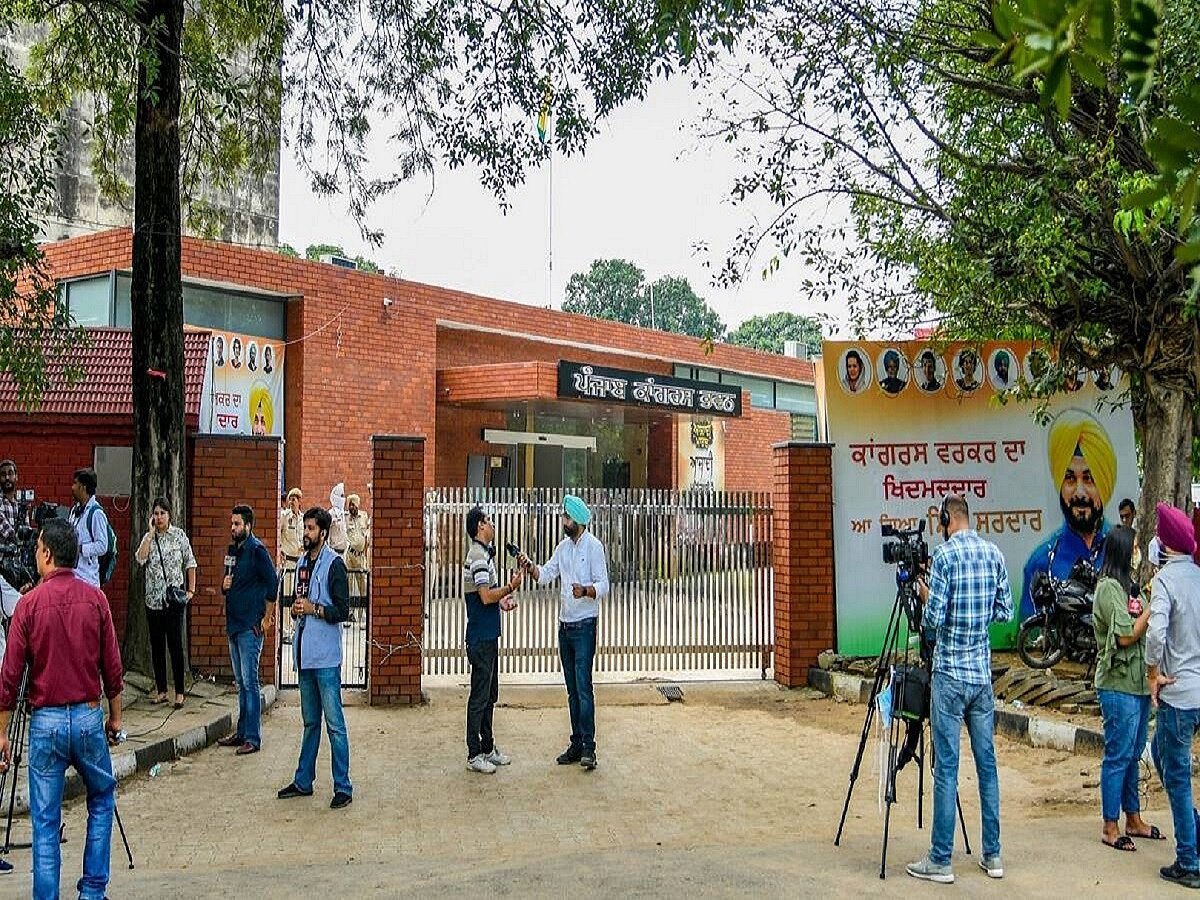 AICC observers in talks with Punjab leaders to pick new CM