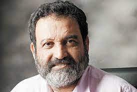 Tukde-tukde article writer of Panchjanya is crazy: Mohandas Pai