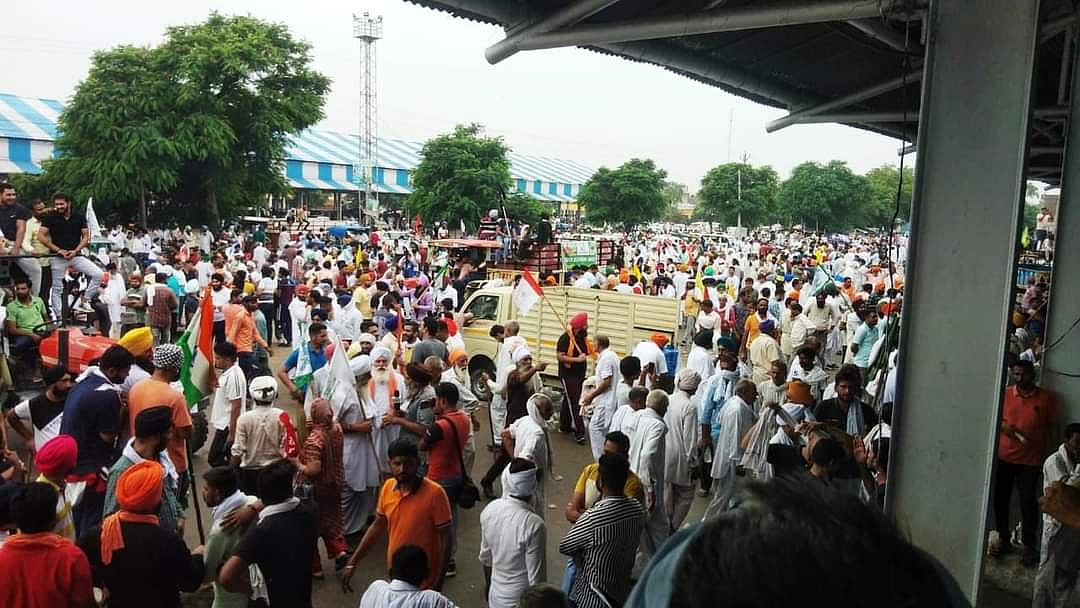 Farmers gherao Karnal secretariat after inconclusive meeting with DC