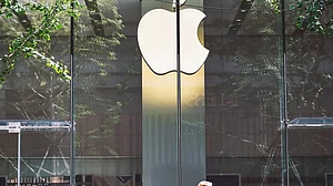 Apple to develop its car alone to avoid further delays