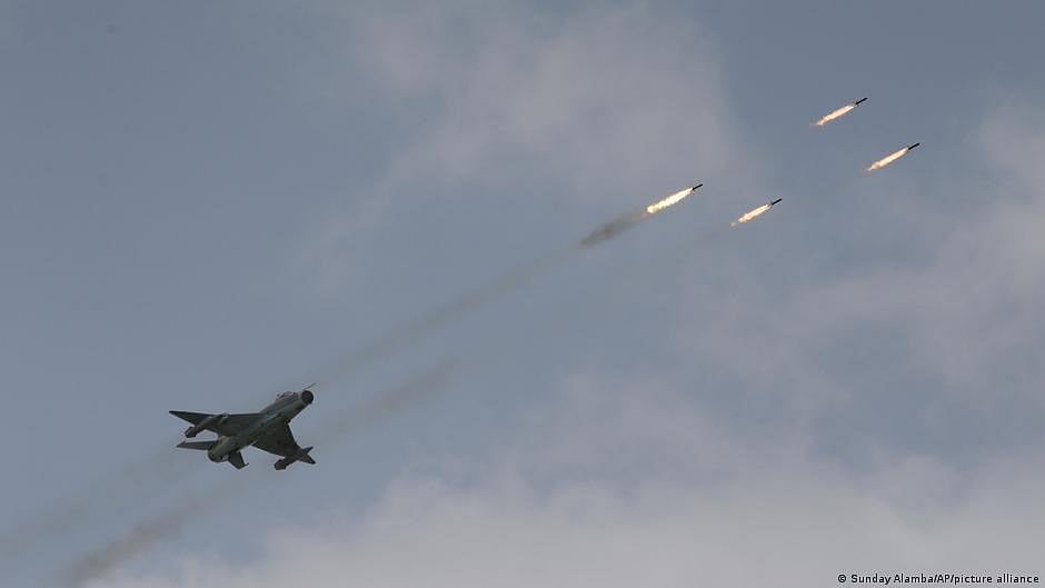 300 dead in airstrike on theatre in Mariupol