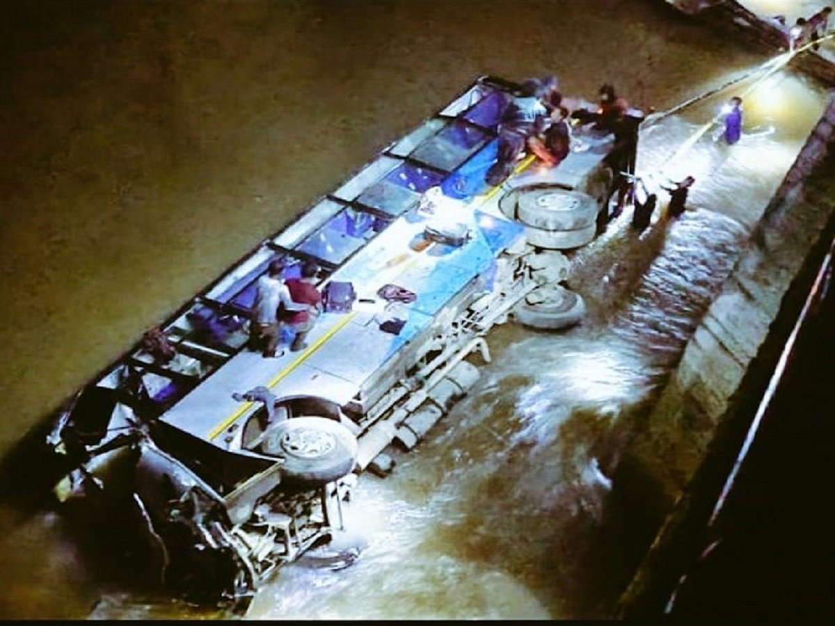 5 dead, 16 injured as Meghalaya bus plunges into swollen river