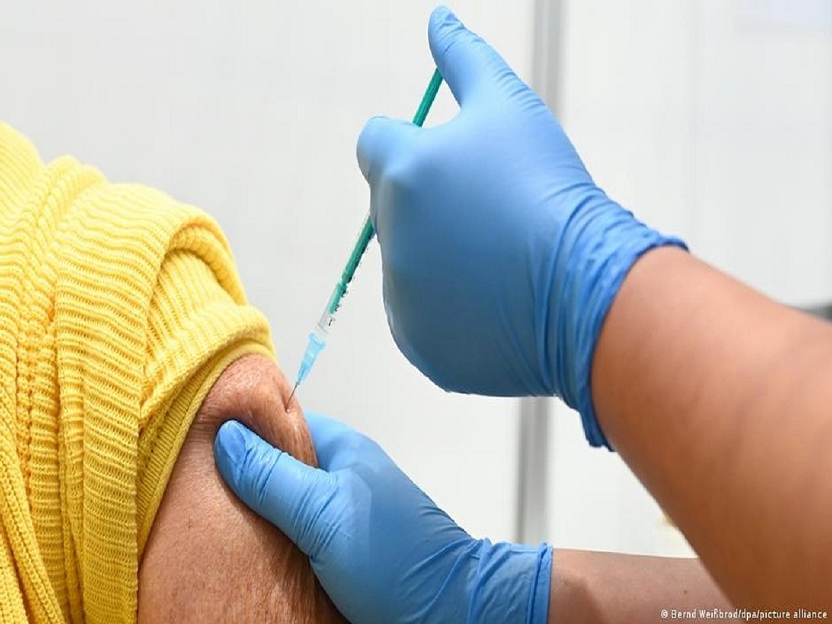 Data shows booster shots 'not appropriate' for public: Lancet
