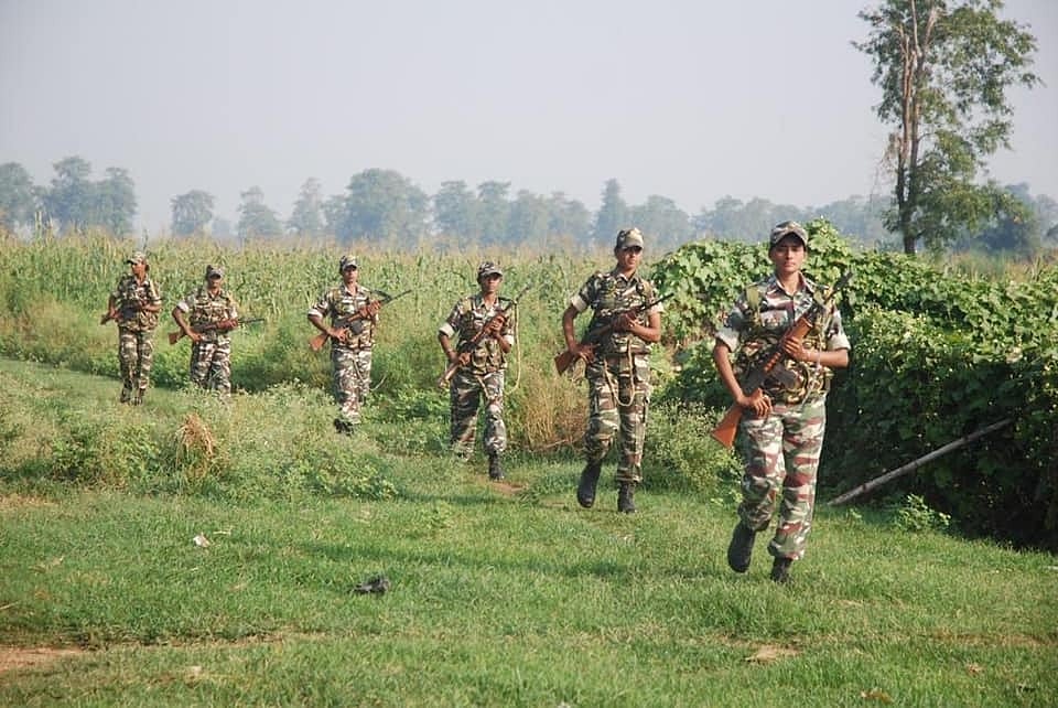 Chinese national among 2 nabbed by SSB from Indo-Nepal border