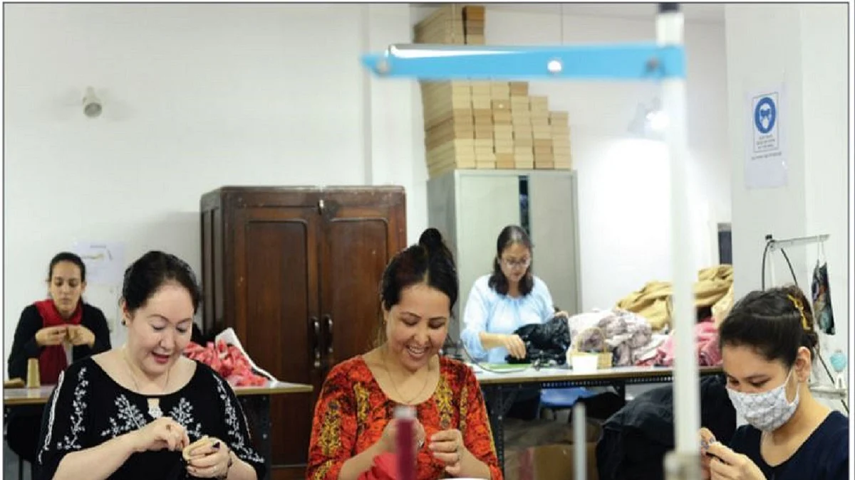 Afghan refugee women in New Delhi stitching their way to freedom 