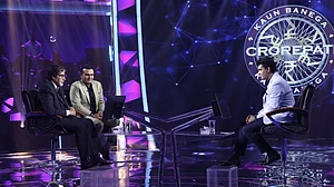 Big B tells Sourav how he sang National Anthem before India-Pak WC Match