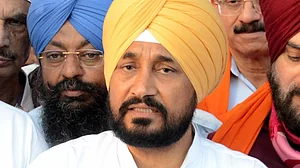 Punjab CM asks ministers to keep security bare minimum