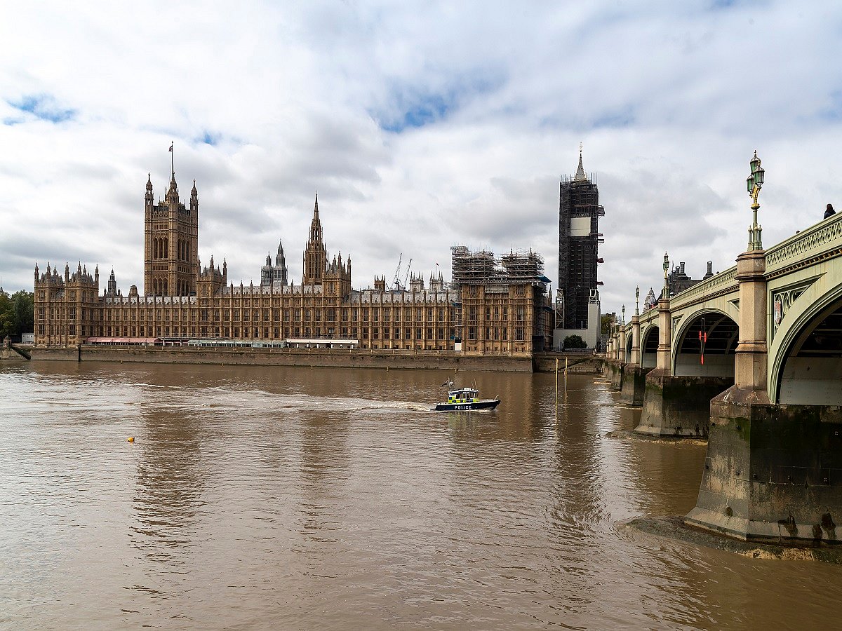UK set to spend $16bn for repairing Parliament House, but won't replace it