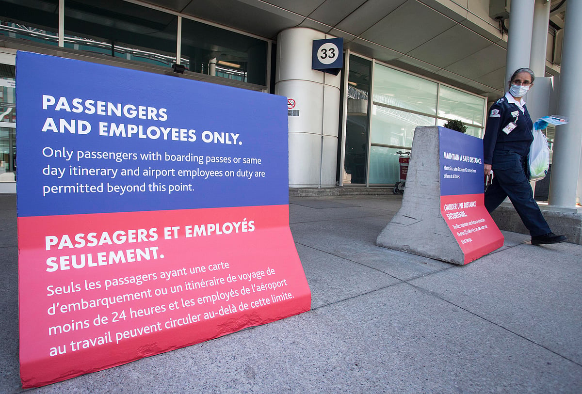 Canada lifts advisory against non-essential international travel