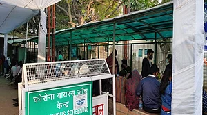 Big new COVID wave unlikely but too early to say India in endemic stage: Scientists