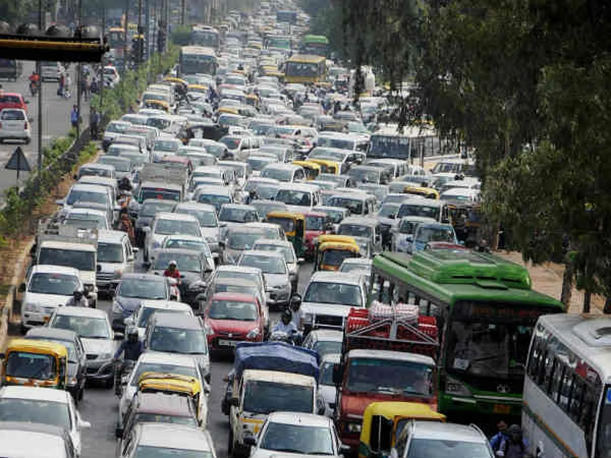 Delhi will choke again because of private vehicles on the road, not because of stubble burning