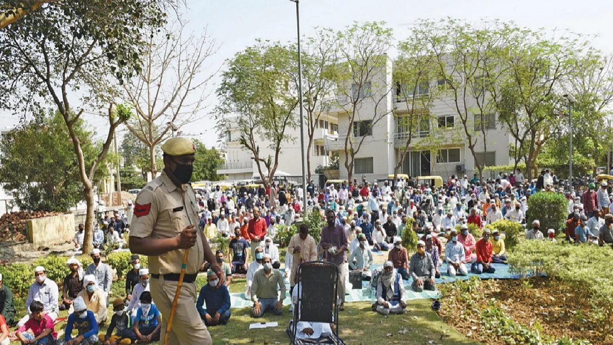 Gurugram Police detain but fail to arrest 'Namaz' disruptors raring for trouble