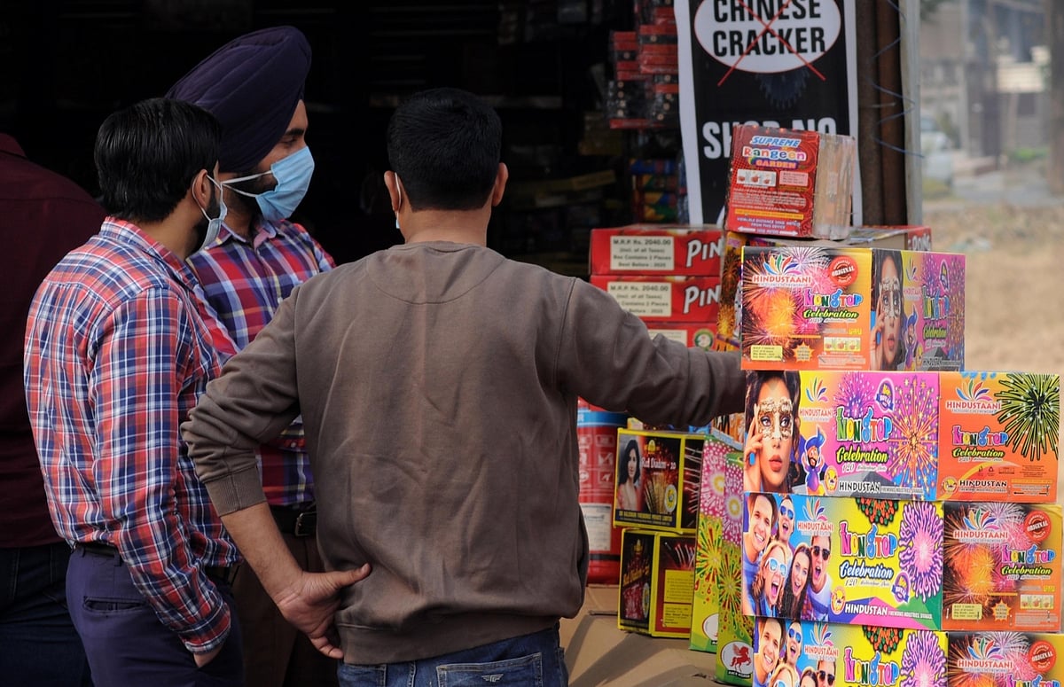 Ban of sale and use of firecrackers in Delhi is just on paper