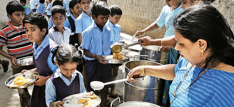 Restart mid-day meals in schools: Sonia Gandhi