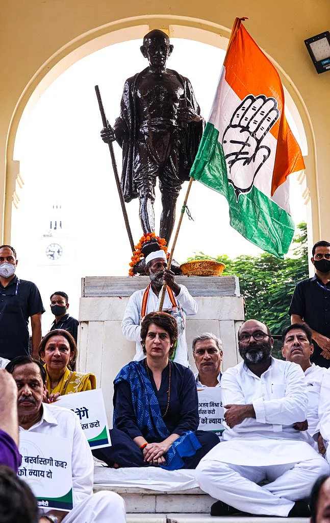 LIVE News Updates: Priyanka leads 'Maun Vrat' in Lucknow to seek Ajay Mishra's dismissal