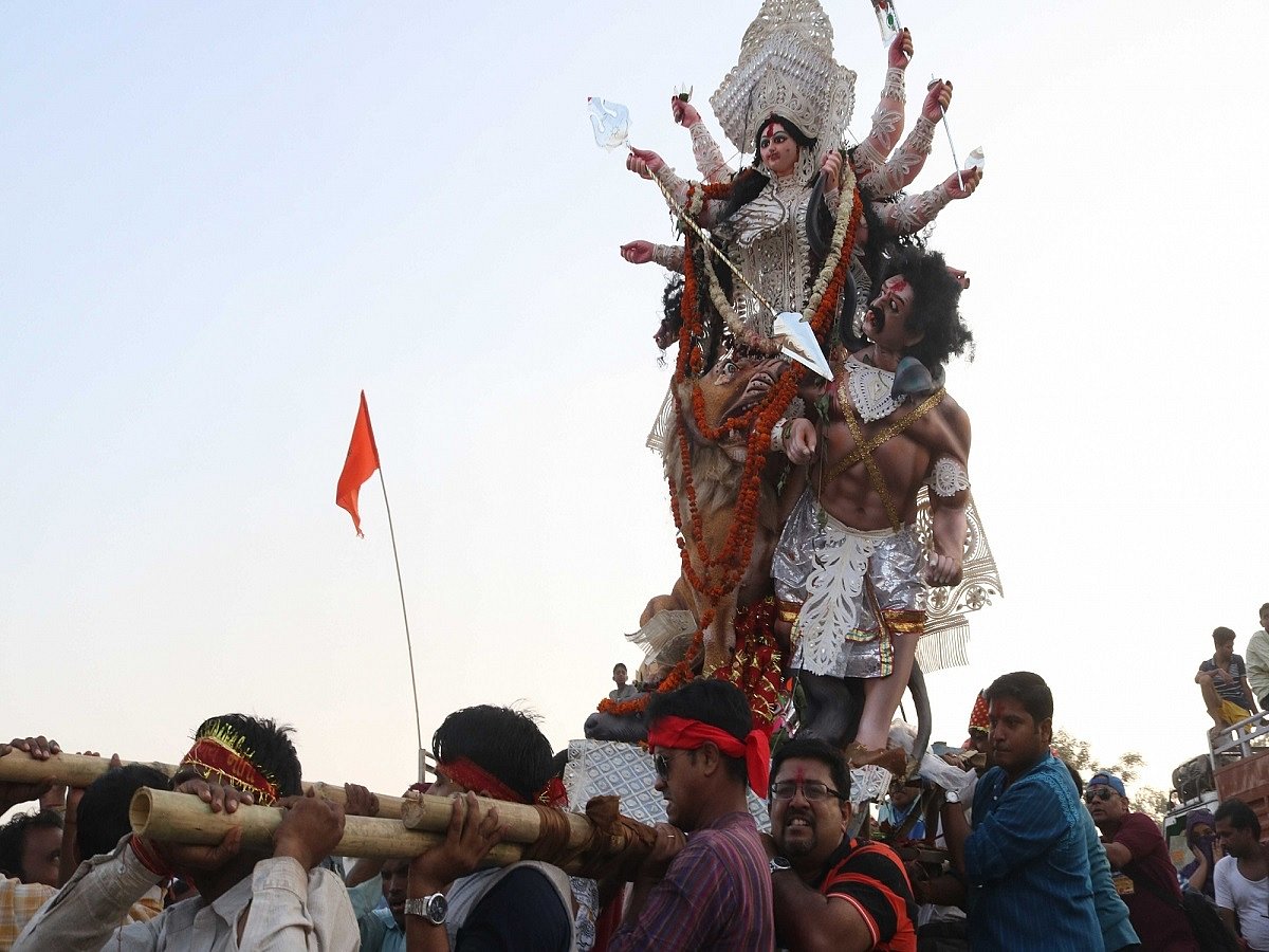 Durga Puja idol immersion prohibited in Yamuna, other water bodies: DPCC