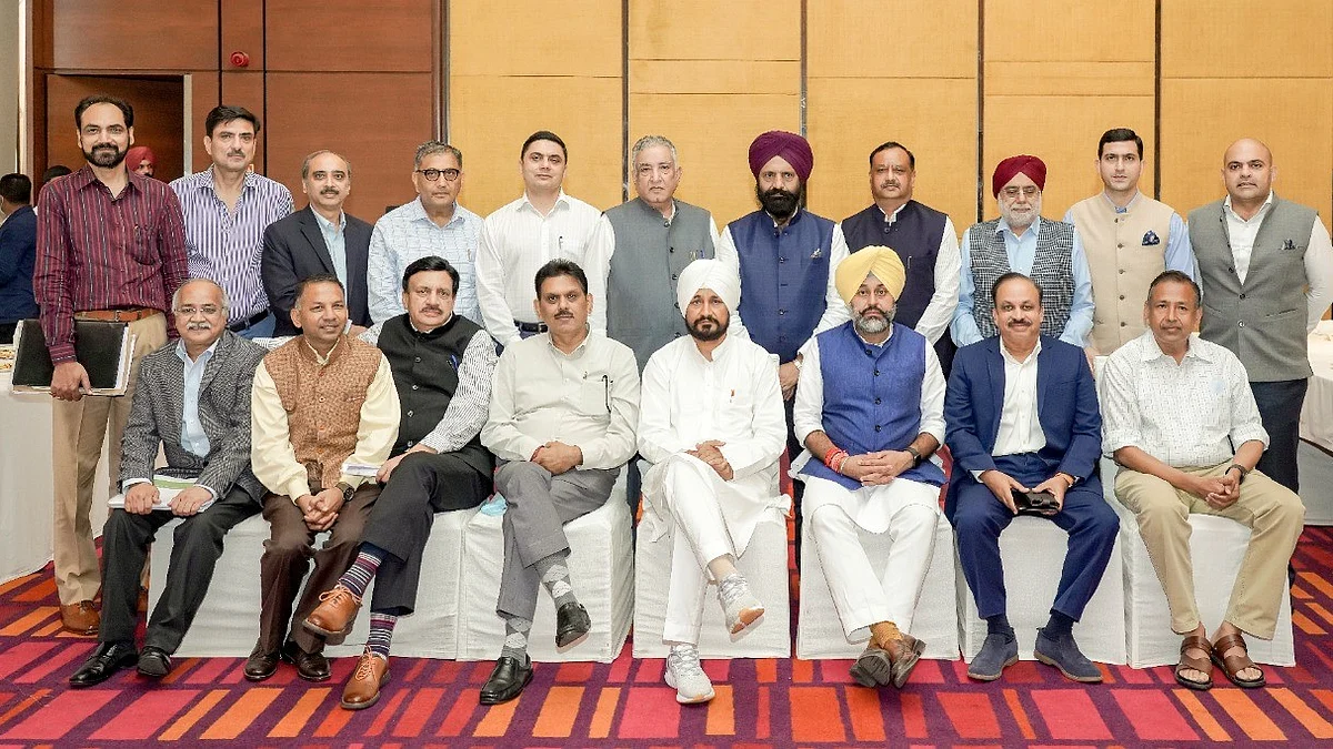 Punjab CM hosts top investors; announces 4th Progressive Punjab Summit to be held on OCT 26-27
