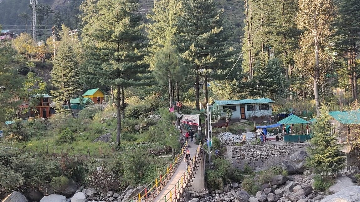 At least 15 houses gutted in Himachal's Malana village