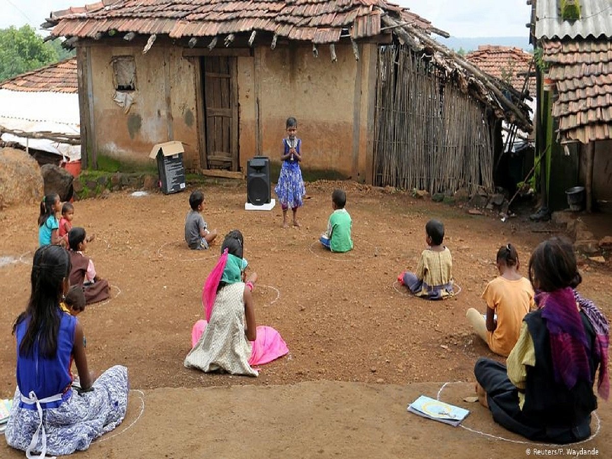 Help EWS category kids overcome 'stark consequences' of digital divide: SC