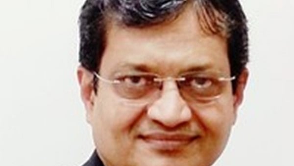 ICAI chief stirs controversy asking auditors, accountants to use Hindi