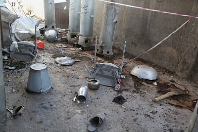 Afghanistan: More than 30 dead in Kandahar mosque blast 