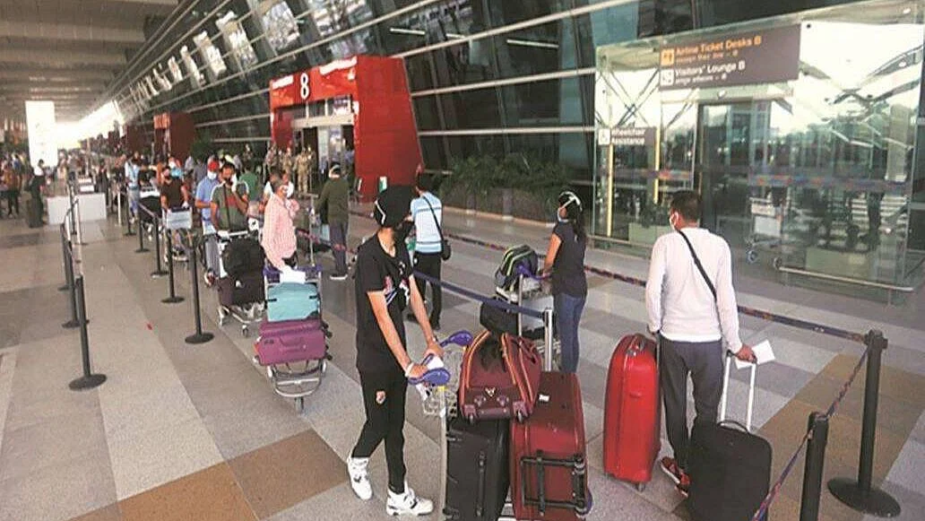 Passengers at Delhi's IGI airport (Representational image)