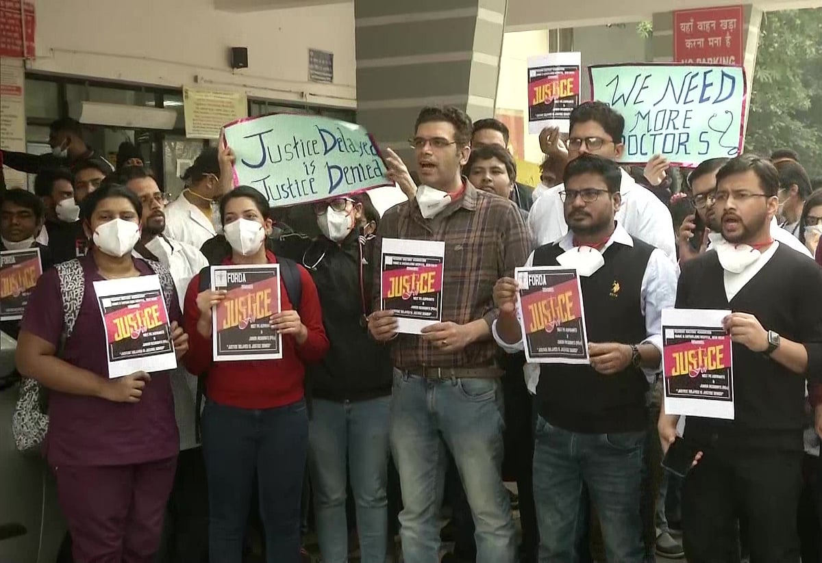 Will take legal action if docs flout DDMA guidelines: Delhi Police