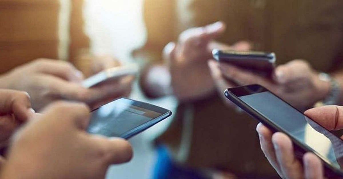 Mobile phones worth Rs 1.5 Cr recovered in Uttar Pradesh district