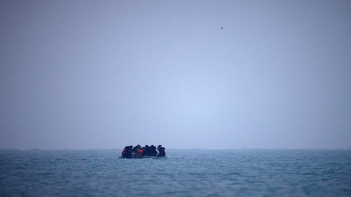 Migrant boat capsizes in English Channel, at least 31 dead