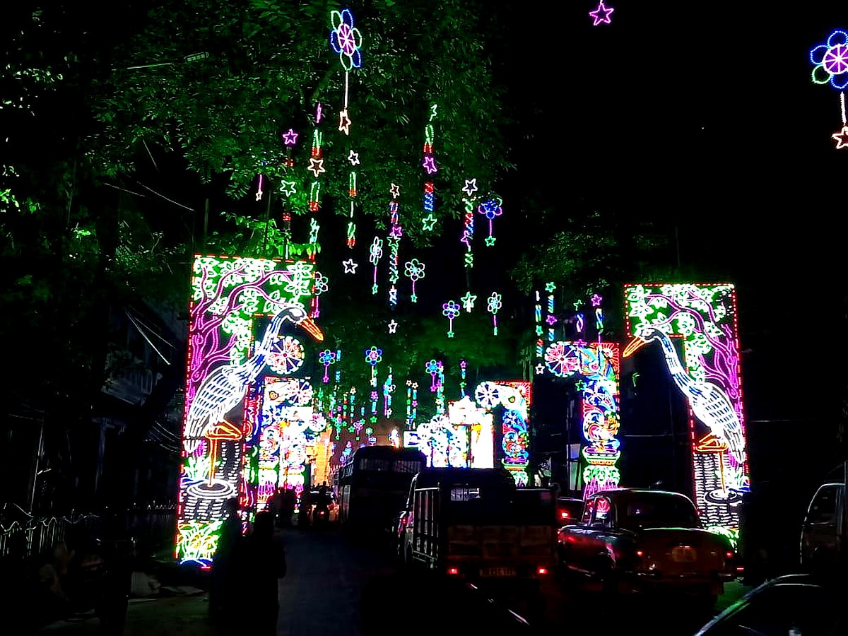 Kolkata illuminated on the occasion of Diwali and Kali Puja