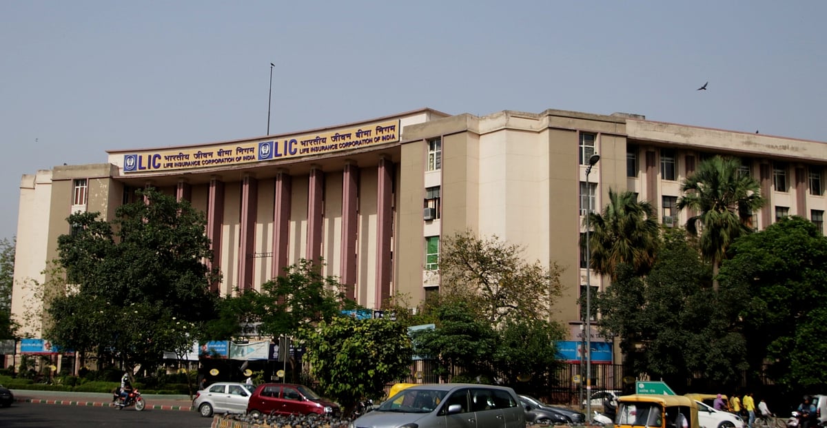 LIC leads in individual insurance, pvt sector in group insurance