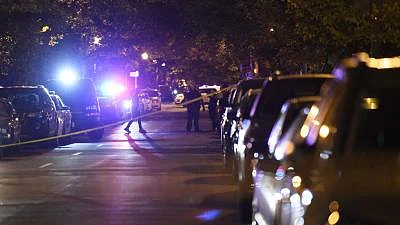 8 dead in Houston music festival stampede