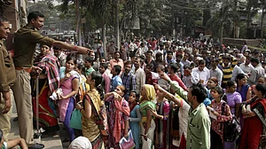 Banking services may be hit, 2-day nationwide strike on March 28-29 against anti-people policies of Modi govt