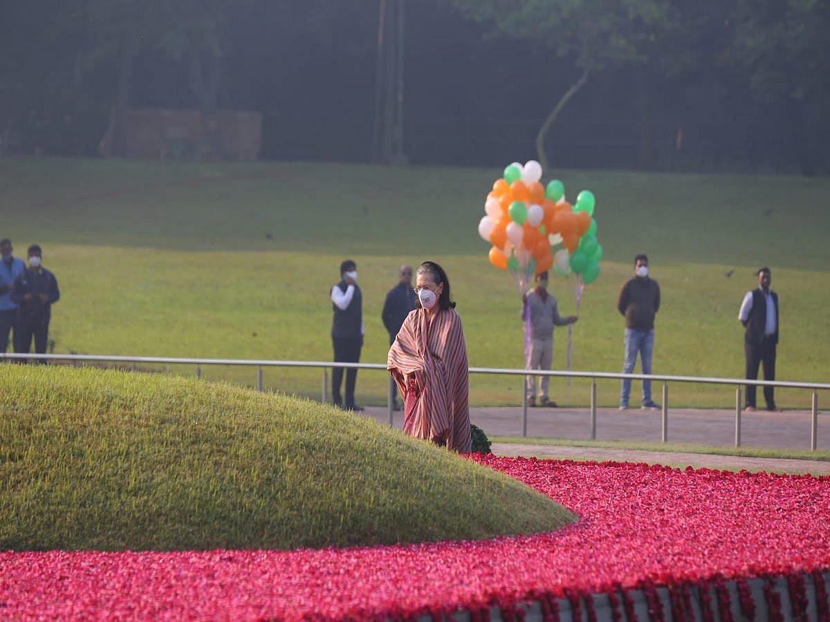 Congress pays tribute to Nehru on his birth anniversary