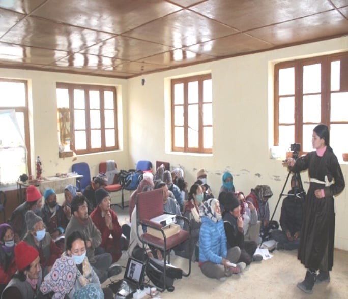 Benefits of mushroom cultivation enthuse women and farmers in Ladakh 