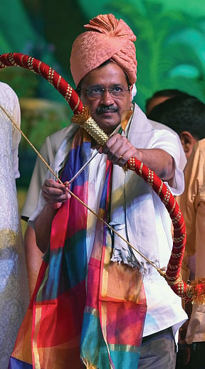 Delhi Musings: AK's extravagant promises vs the Punjabi pride