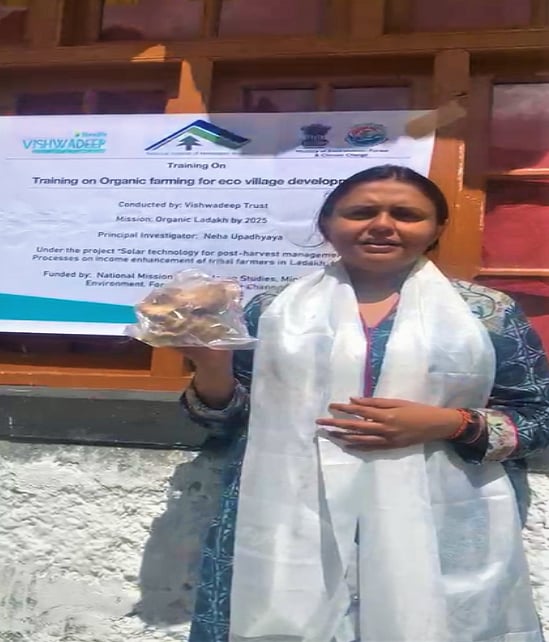 Benefits of mushroom cultivation enthuse women and farmers in Ladakh 