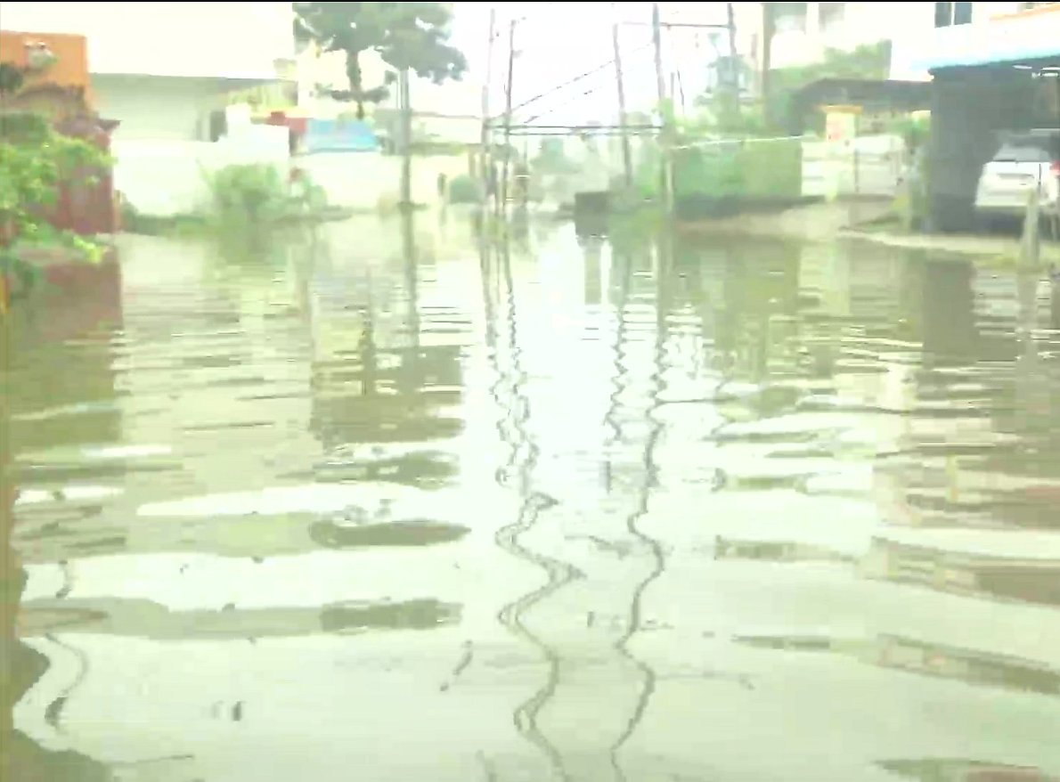 Heavy rain, thunderstorms to continue in Tamil Nadu for next 2 days